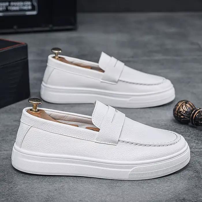 Mocassins pour hommes 2025 printemps nouveau style britannique chaussures en cuir décontractées resp