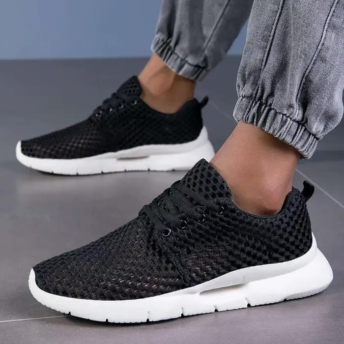 2025 hommes chaussure nouveaux hommes maille blanche respirant été léger randonnée confortable noir 