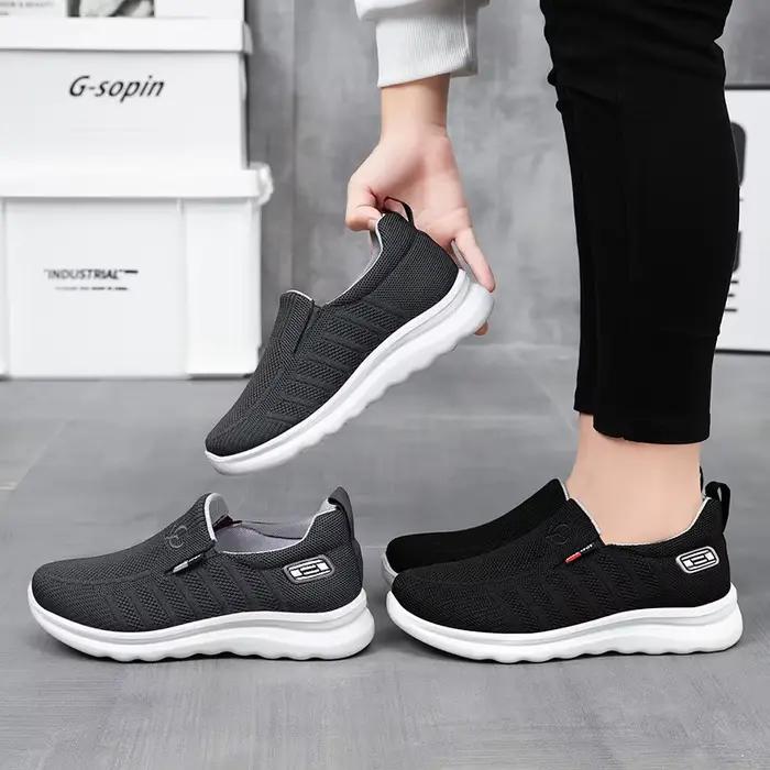 Chaussures de marche noires 2026