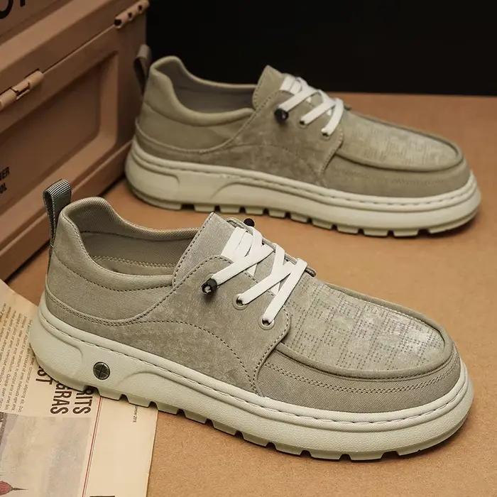 Chaussures décontractées pour hommes en daim kaki avec empiècements