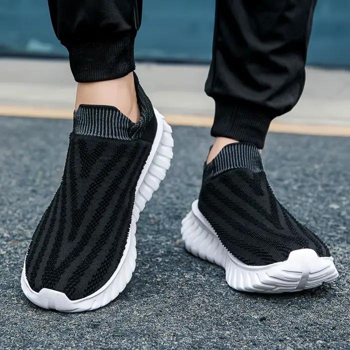 Chaussures de marche à un pied pour hommes