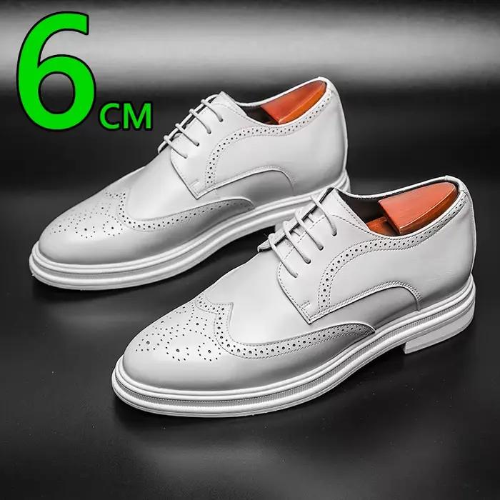 Chaussures richelieu en cuir verni blanc pour hommes