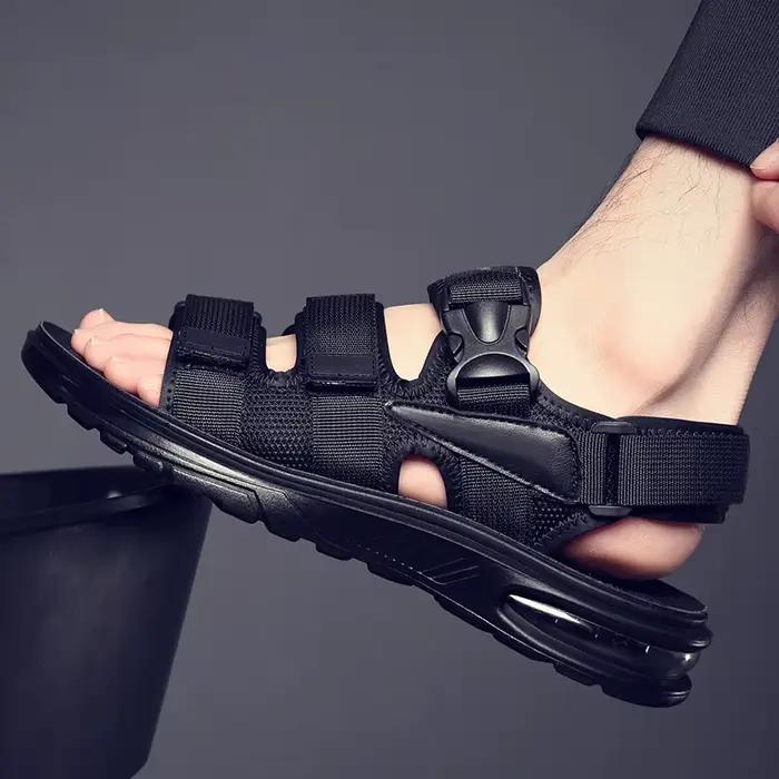 Sandales en cuir noires pour hommes