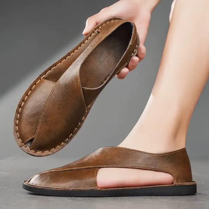 Sandales d'été en cuir véritable pour hommes, chaussures de plage pour jeunes, pantoufles légères et respirantes, sandales basses pour hommes