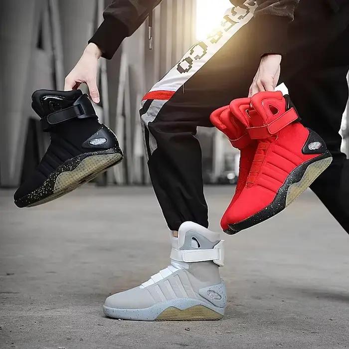 Bottes de Retour vers le Futur LED avec Télécommande pour Fêtes Spéciales Occasions Uniques Femme