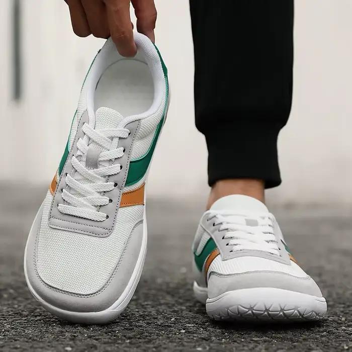 Chaussures à bout large pour hommes