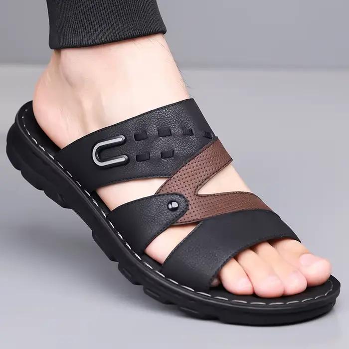 Sandales décontractées en cuir pour hommes, nouvelle collection été 2025, à enfiler, semelle souple, sabots polyvalents, respirantes, antidérapantes et durables