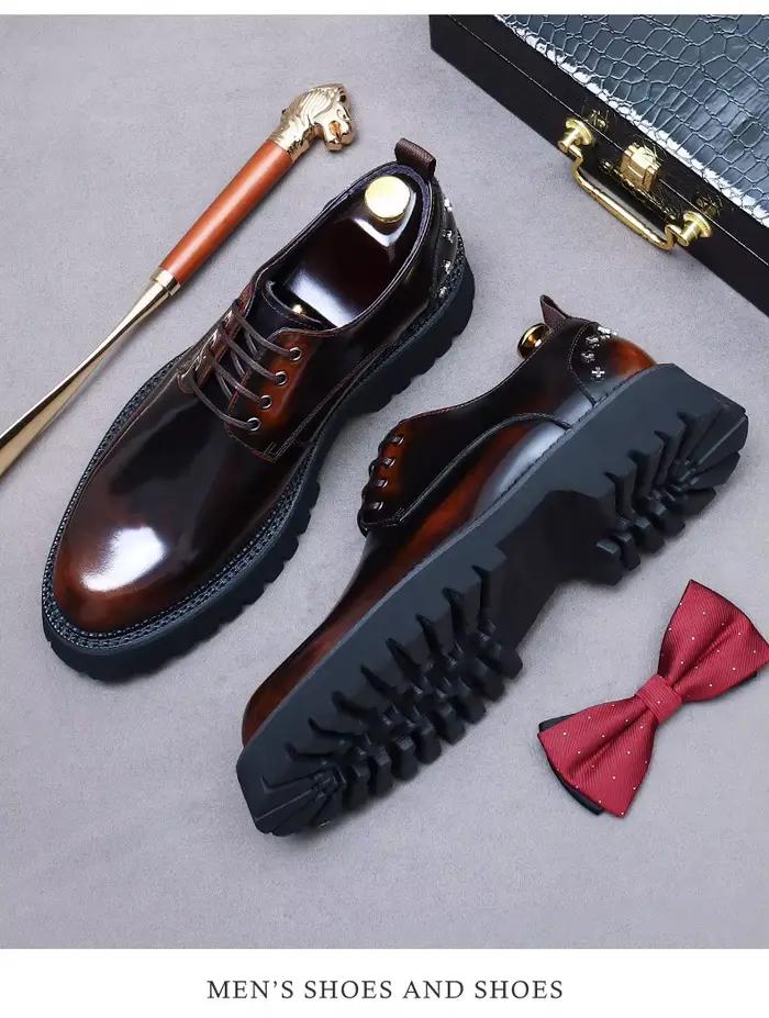 Chaussures Derby pour hommes fabriquées à la main à lacets en cuir véritable bout d'aile finition brillante vêtements de travail de Style britannique grande taille