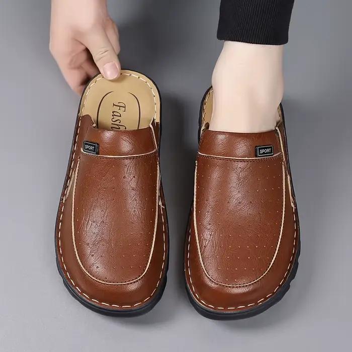 Mules pour hommes à enfiler avec empeigne perforée et panneau latéral élastique pour un port facile