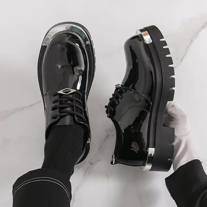 Nouvelles chaussures de travail personnalisées à semelles épaisses pour hommes à grande tête décontr