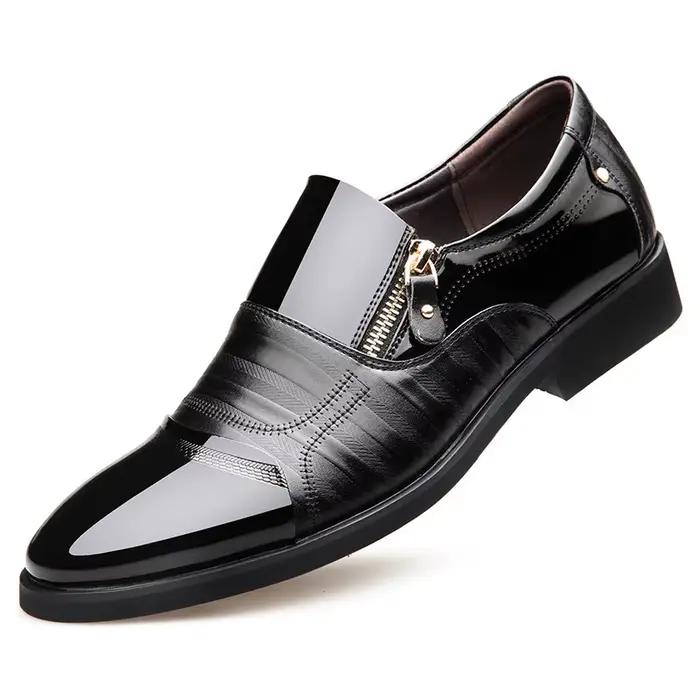 2025Men chaussures en cuir pointu pointues en plein air anti-dérapant plat mode affaires fermeture é