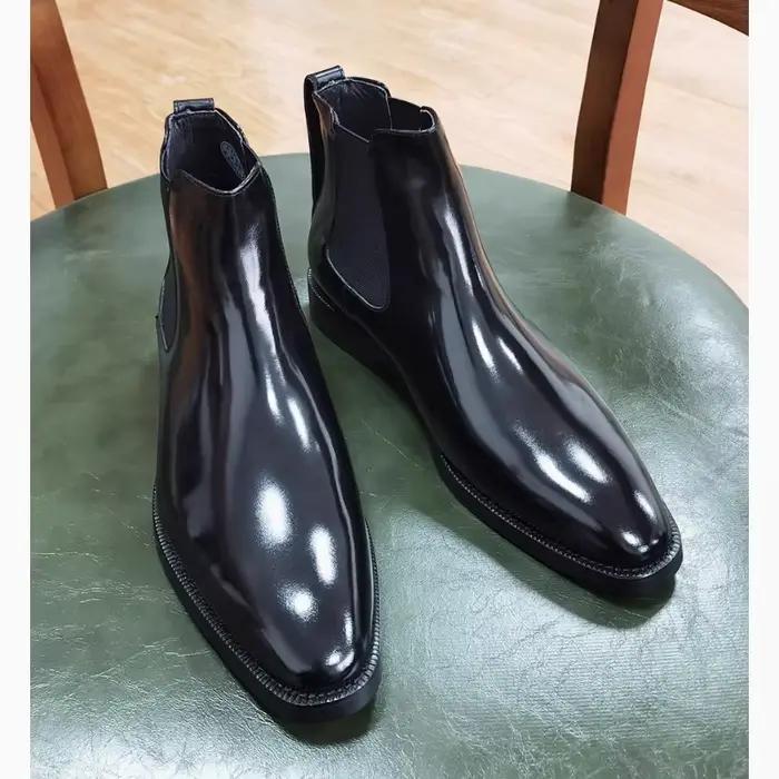 Bottes Chelsea pour hommes ; chaussures en cuir verni, montantes, en cuir ; affaires, chaussures de travail à bout pointu, à enfiler, en cuir véritable ; court