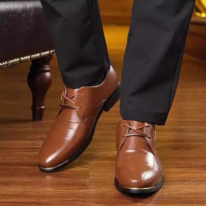 Chaussures affaires décontractées élégantes et résistantes à l'eau pour homme occasions bureau et carrière