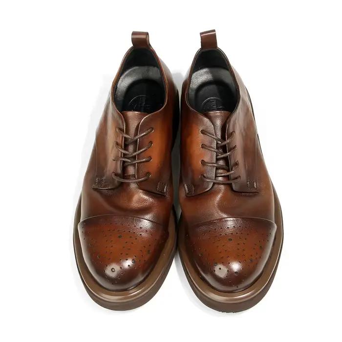 Chaussures en cuir décontractées sculptées à trois articulations pour hommes