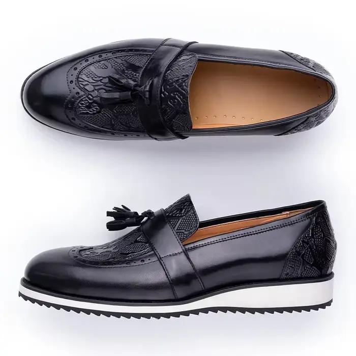 Mocassins en cuir à pampilles pour hommes