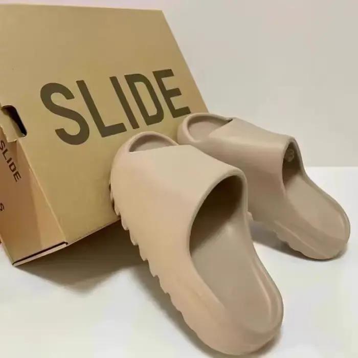 Sandales en mousse de coco à semelle épaisse