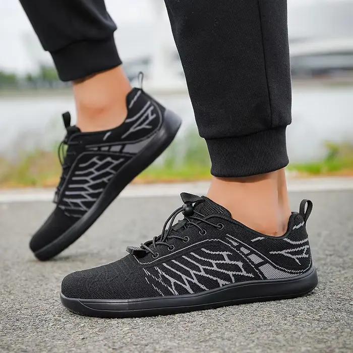 Chaussures de marche pour hommes à bout large, respirantes en maille, légères, pour le trekking en extérieur, confortables, à coupe large, pour le quotidien et les voyages