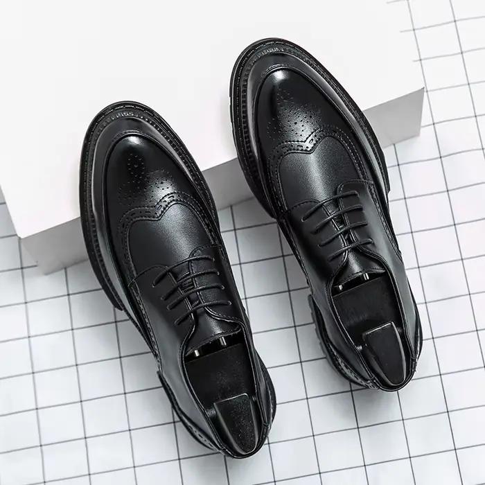 Chaussures habillées en cuir noir pour hommes, style brogue, à lacets, avec bout ailé, semelle épaisse, pour affaires et travail, grandes tailles : 38-46