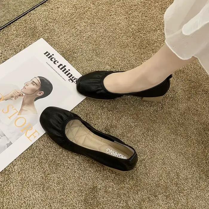 Mocassins vert luxe en cuir décontracté talons carrés chaussures de bureau pour femme 2025 chaussures d'été pour femmes avec vacances moyennes Y2k