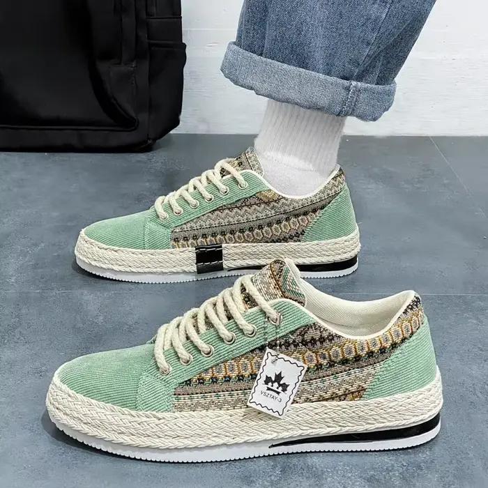 Chaussures pour hommes baskets légères pour hommes été nouveaux hommes chaussures en sulfure dentelle mise à niveau chaussures décontractées résistant à l'usure Zapatillas De Hombre