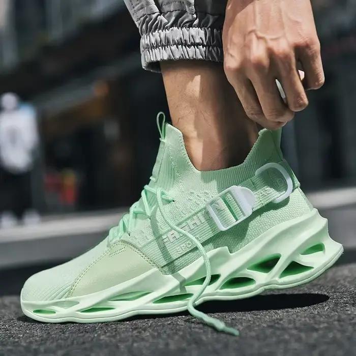 Nouvelles baskets décontractées pour homme, printemps automne, bout carré, maille aérée, semelle EVA, couleurs mélangées, pour homme moderne et actif, occasions quotidiennes et spéciales