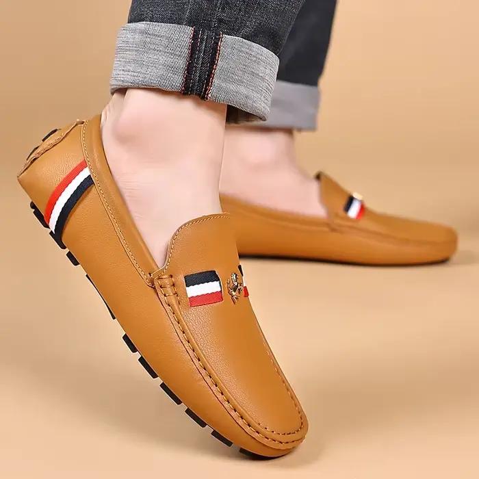 Nouvelles chaussures décontractées en cuir noir pour homme
