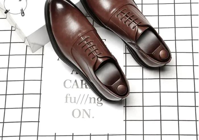 Chaussures britanniques en cuir à bout pointu pour hommes
