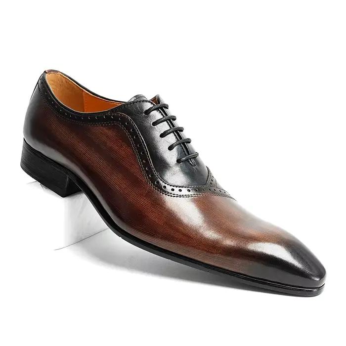Chaussures habillées de luxe pour hommes, chaussures en cuir Oxford de qualité supérieure, chaussures d'affaires décontractées à lacets, sculptées à la mode, pour fête de mariage et bureau