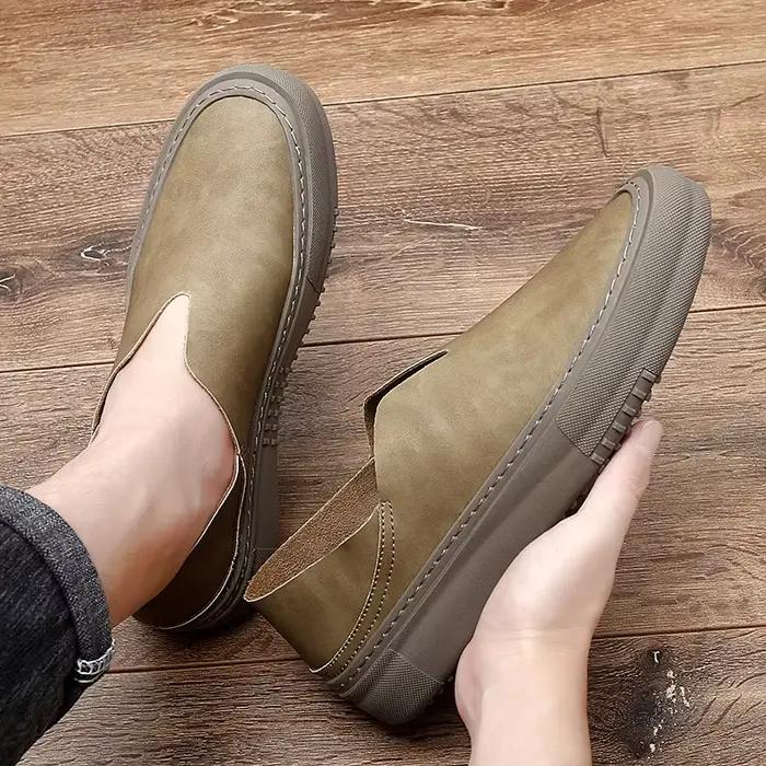 Nouveaux hommes en cuir faits à la main chaussures décontracté confortable