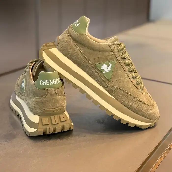 Les chaussures de course pour hommes sont