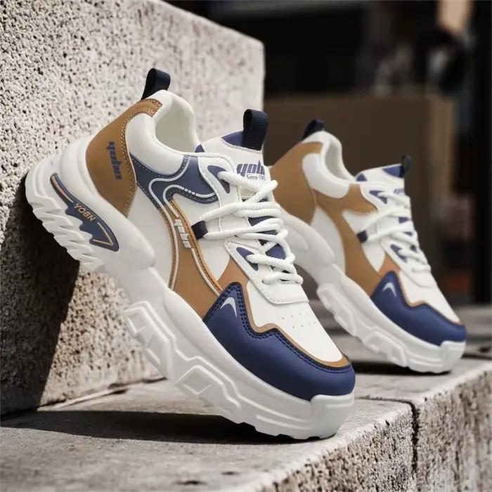 Nouvelles chaussures de sport pour hommes Printemps 2026 avec semelles épaisses rehaussantes