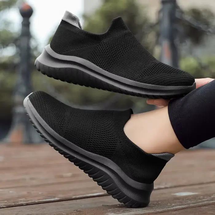 Chaussures vulcanisées femmes hommes baskets sans lacet chaussures décontractées hommes mocassins 2024 nouvelle marche Zapatillas Hombre Plus chaussures de Couple