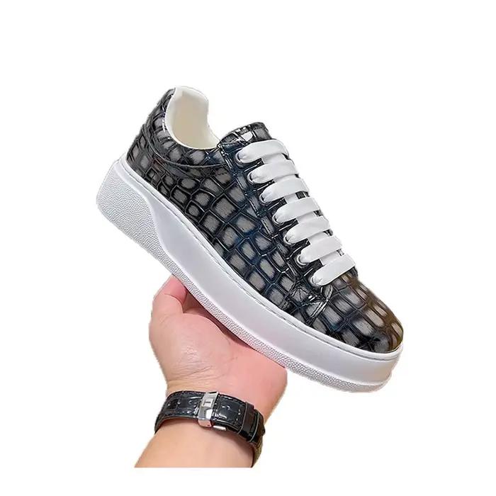 Baskets décontractées pour hommes en cuir gaufré crocodile
