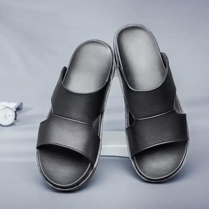 Pantoufles en cuir véritable YEISNDOO pour hommes, style de rue, confort optimal, pratique et polyvalent, durables, facile d'utilisation, idéales pour été et plage
