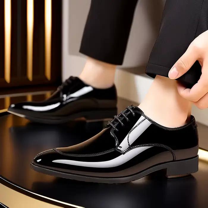Chaussures en cuir verni pour hommes