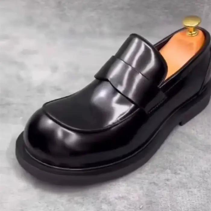 Chaussures en cuir véritable pour hommes, Style britannique, tendance, nouvelle mode, respirantes, à gros orteils, décontractées, d'affaires, été 2025