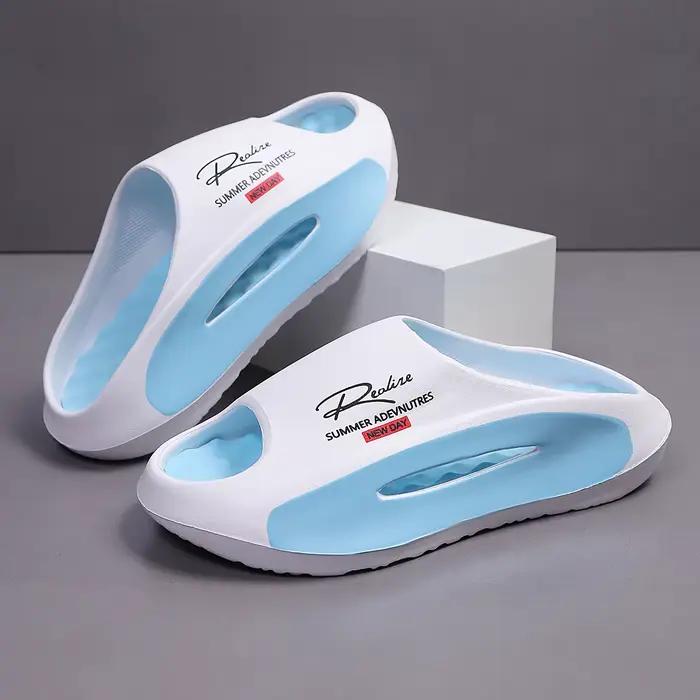 Pantoufles de sport pour hommes – Diapositives légères antidérapantes EVA avec graphique « Aventures d'été New Day »