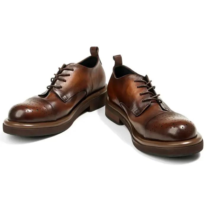 Chaussures en cuir décontractées sculptées à trois articulations pour hommes