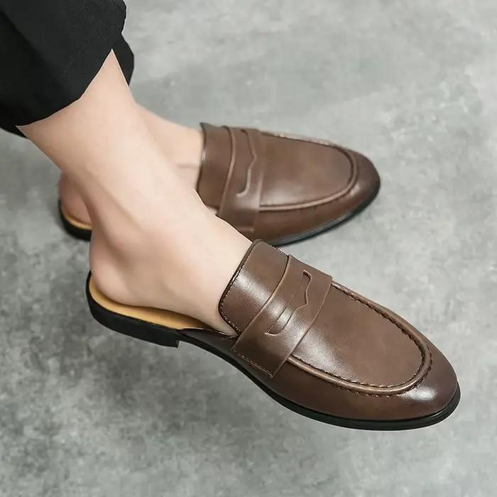 2025 Mules d'été légères hommes demi chaussures pour homme pantoufles en cuir hommes chaussures décontractées mocassins tongs hommes diapositives sandales plates
