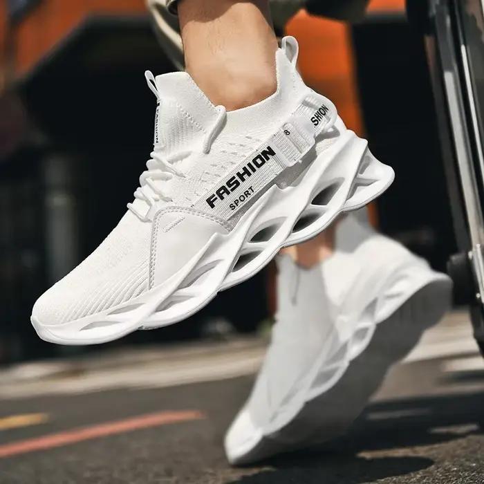 Nouvelles baskets décontractées pour homme, printemps automne, bout carré, maille aérée, semelle EVA, couleurs mélangées, pour homme moderne et actif, occasions quotidiennes et spéciales