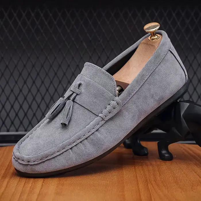 Mocassins à semelle souple confortables pour hommes, chaussures décontractées en plein air, chaussures en cuir à la mode, chaussures de conduite plates pour hommes, automne